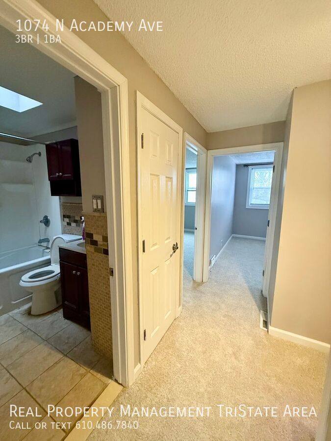 House for rent at 1074 N Academy Ave, Glenolden, PA 19036
