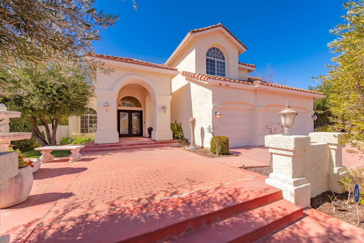 House for rent at 2663 Yellowwood Dr, Westlake Village, CA 91361