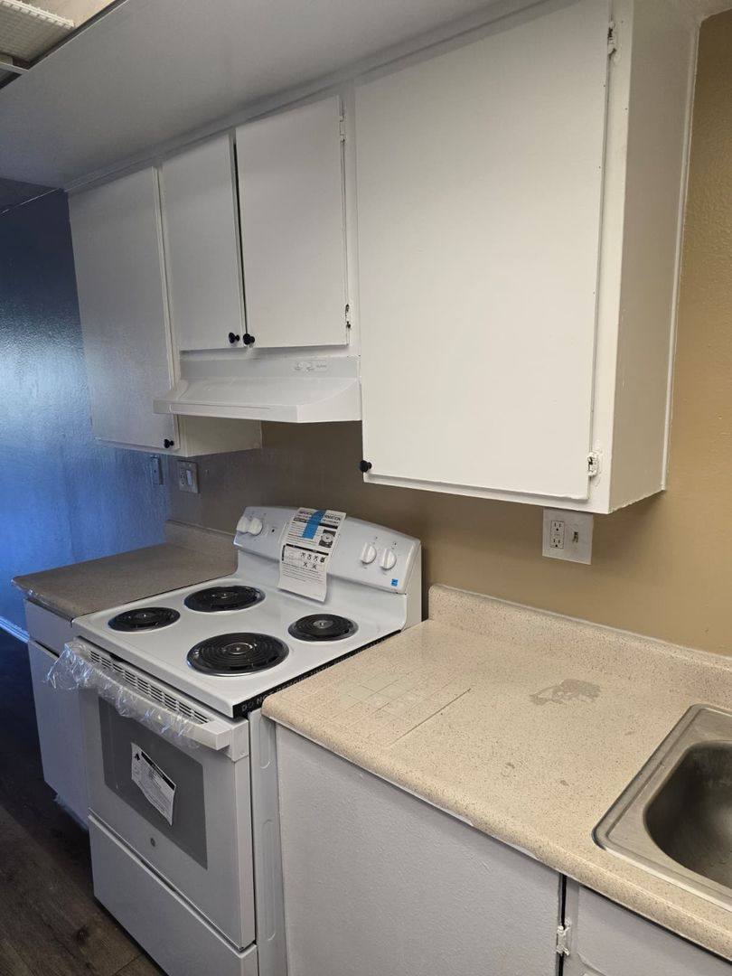 Apartment for rent at 1330 N Bush St, Santa Ana, CA 92701