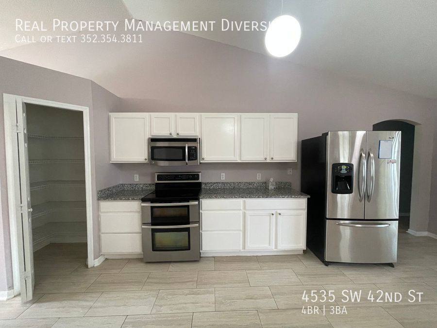 House for rent at 4535 SW 42nd St, Ocala, FL 34474