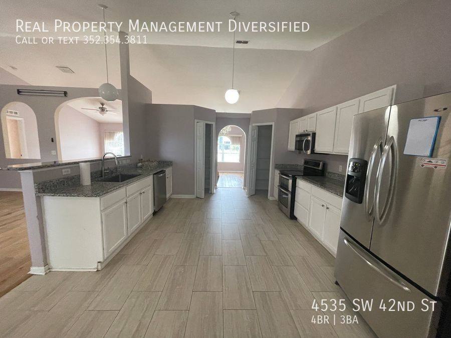 House for rent at 4535 SW 42nd St, Ocala, FL 34474