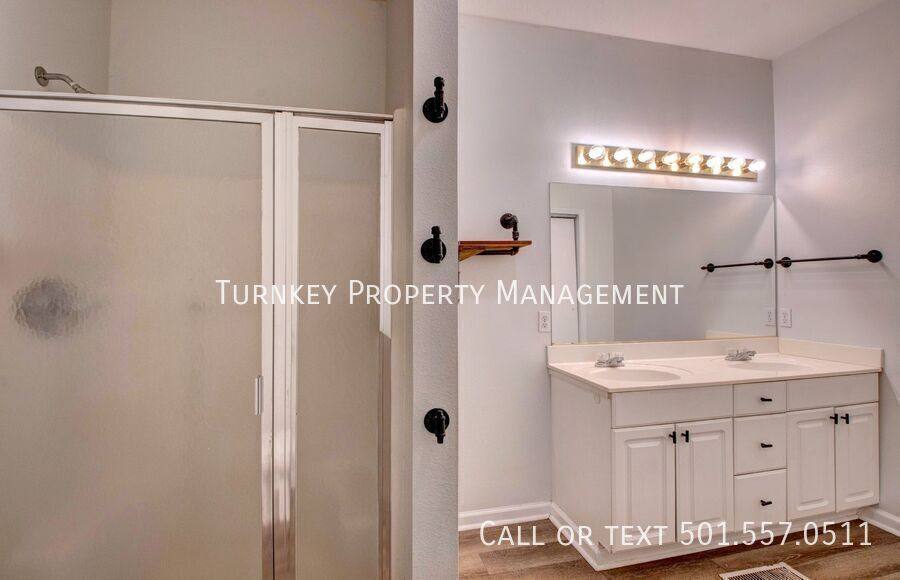 House for rent at 3 Rocky Top Cove, Maumelle, AR 72113