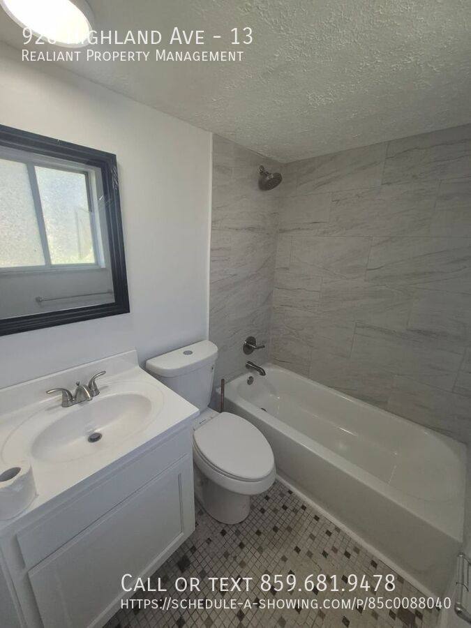 Apartment for rent at 920 Highland Ave #13, Covington, KY 41011
