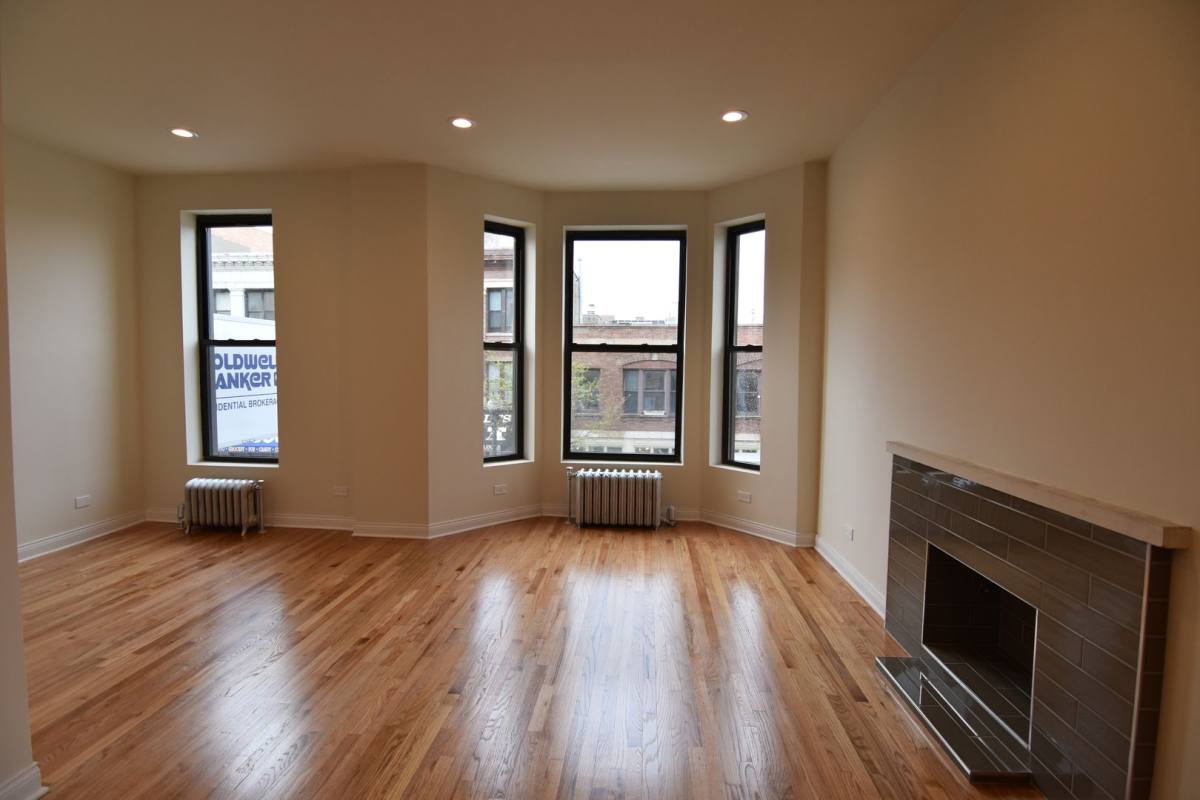 Apartment for rent at 900-908 W Belmont, Chicago, IL 60657