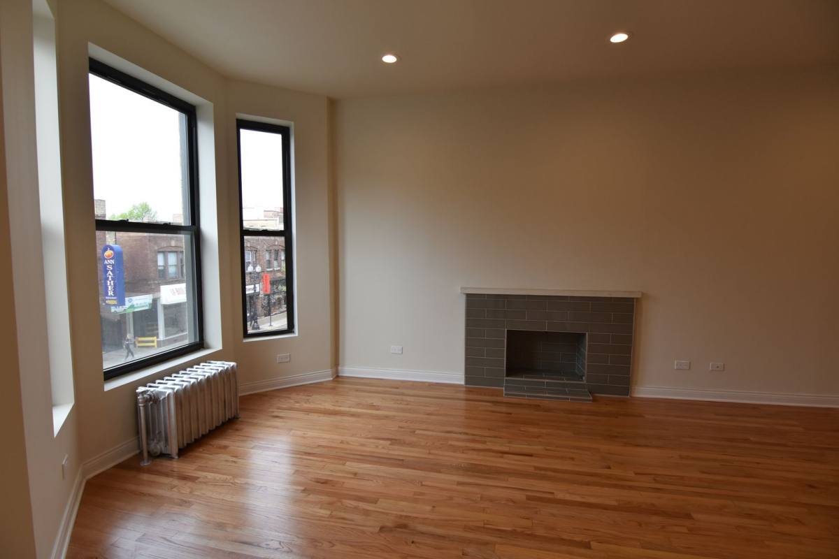 Apartment for rent at 900-908 W Belmont, Chicago, IL 60657