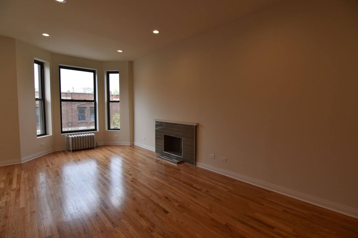 Apartment for rent at 900-908 W Belmont, Chicago, IL 60657