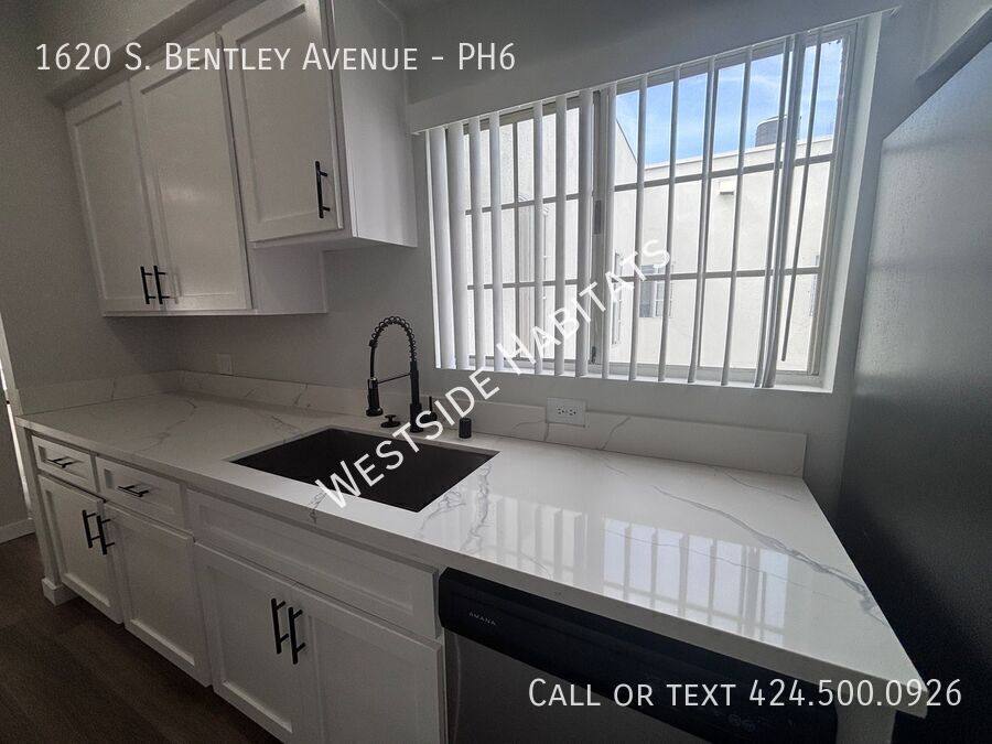 Apartment for rent at 1620 S Bentley Ave #PH6, Los Angeles, CA 90025