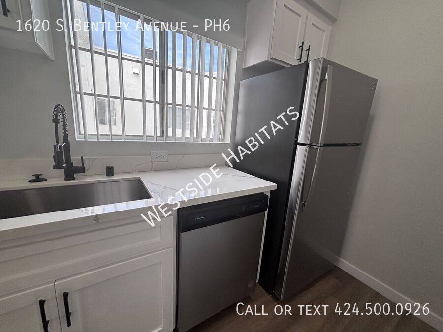 Apartment for rent at 1620 S Bentley Ave #PH6, Los Angeles, CA 90025