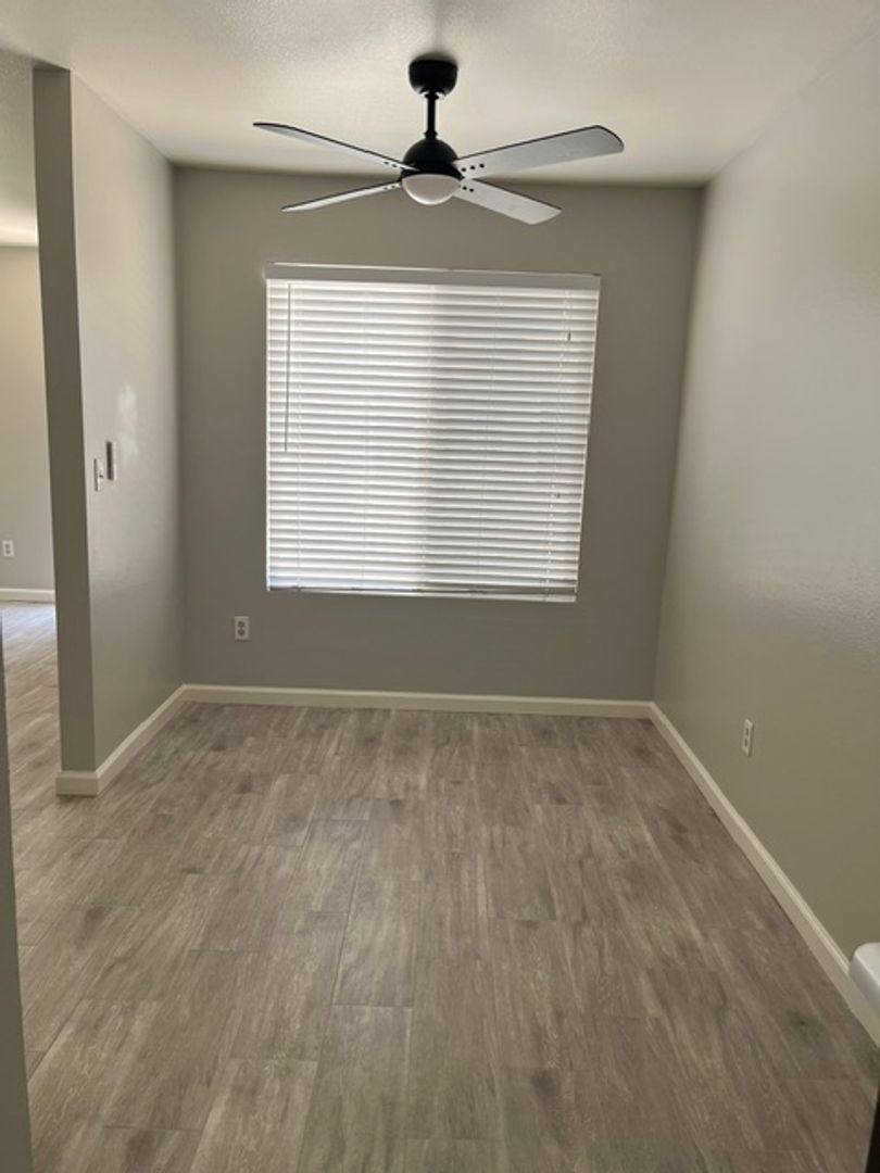 Apartment for rent at 3007 Brookside Dr, Bakersfield, CA 93311