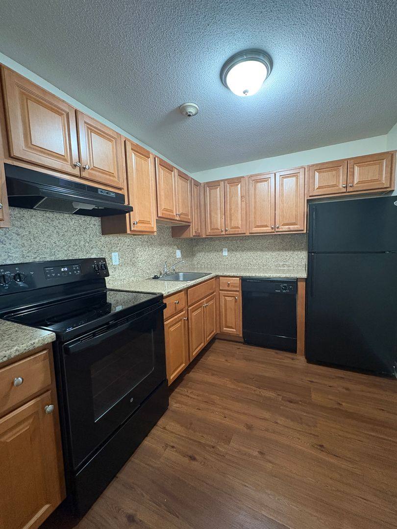 Apartment for rent at 300 E Shore Circle, East Providence, RI 02914