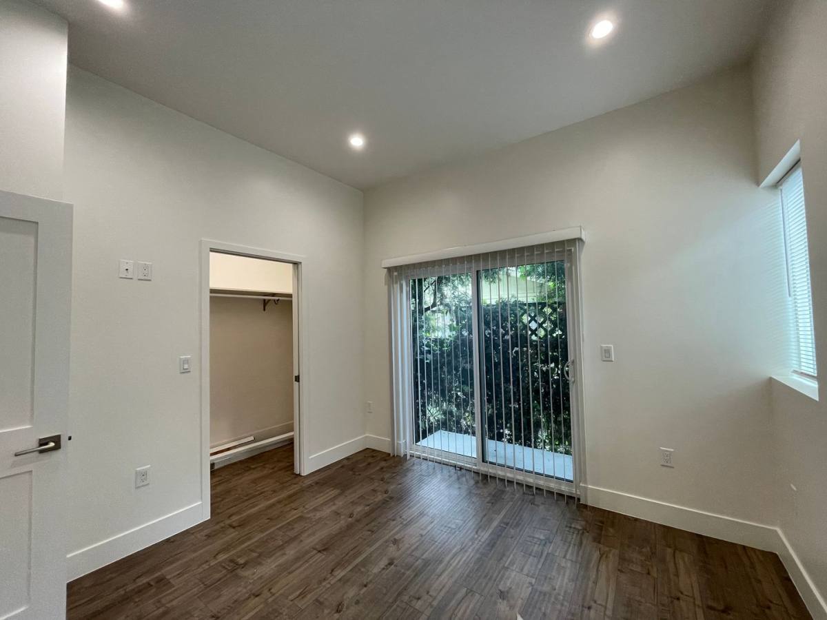 House for rent at 506 1 4 N Sweetzer, Los Angeles, CA 90048