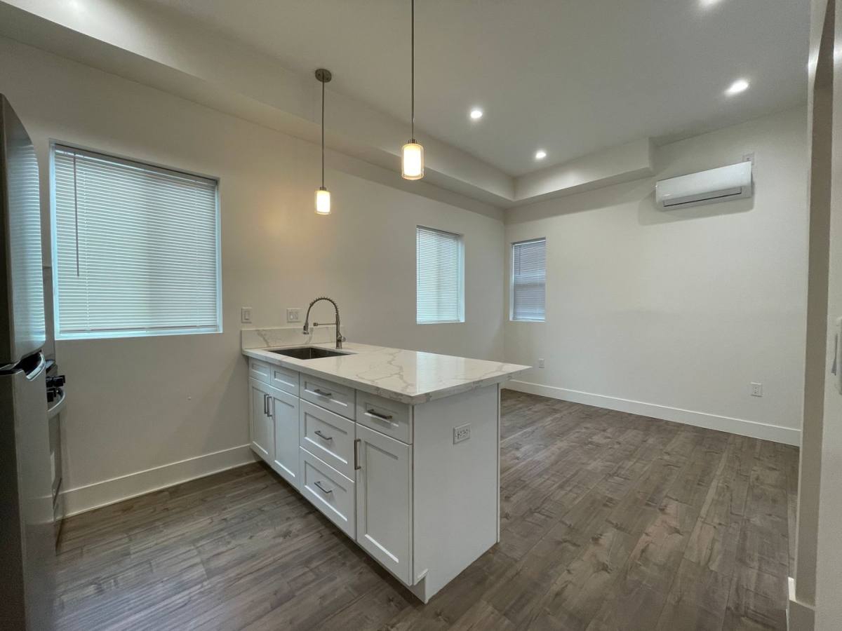 House for rent at 506 1 4 N Sweetzer, Los Angeles, CA 90048