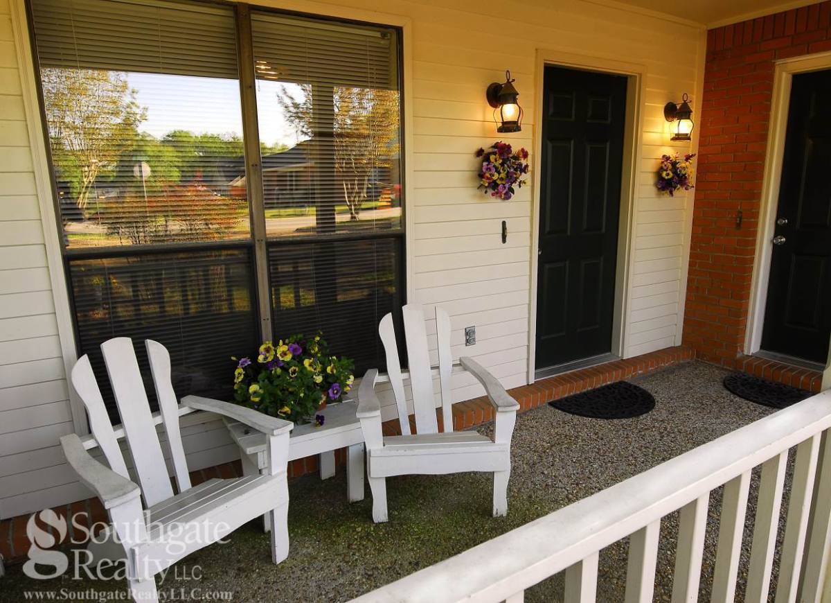Townhouse for rent at 2696A McInnis Loop, Hattiesburg, MS 39402