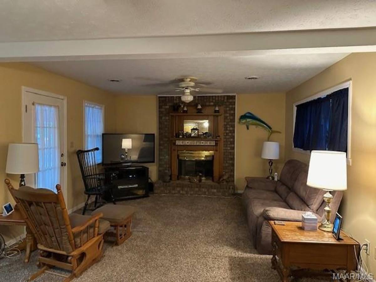 House for rent at 817 Dumont Dr, Montgomery, AL 36109