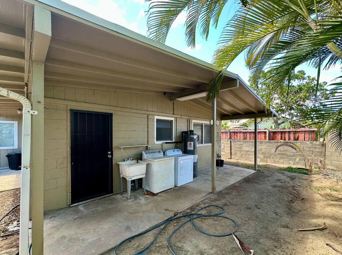 Townhouse for rent at 606B Kaulani Way, Kailua, HI 96734