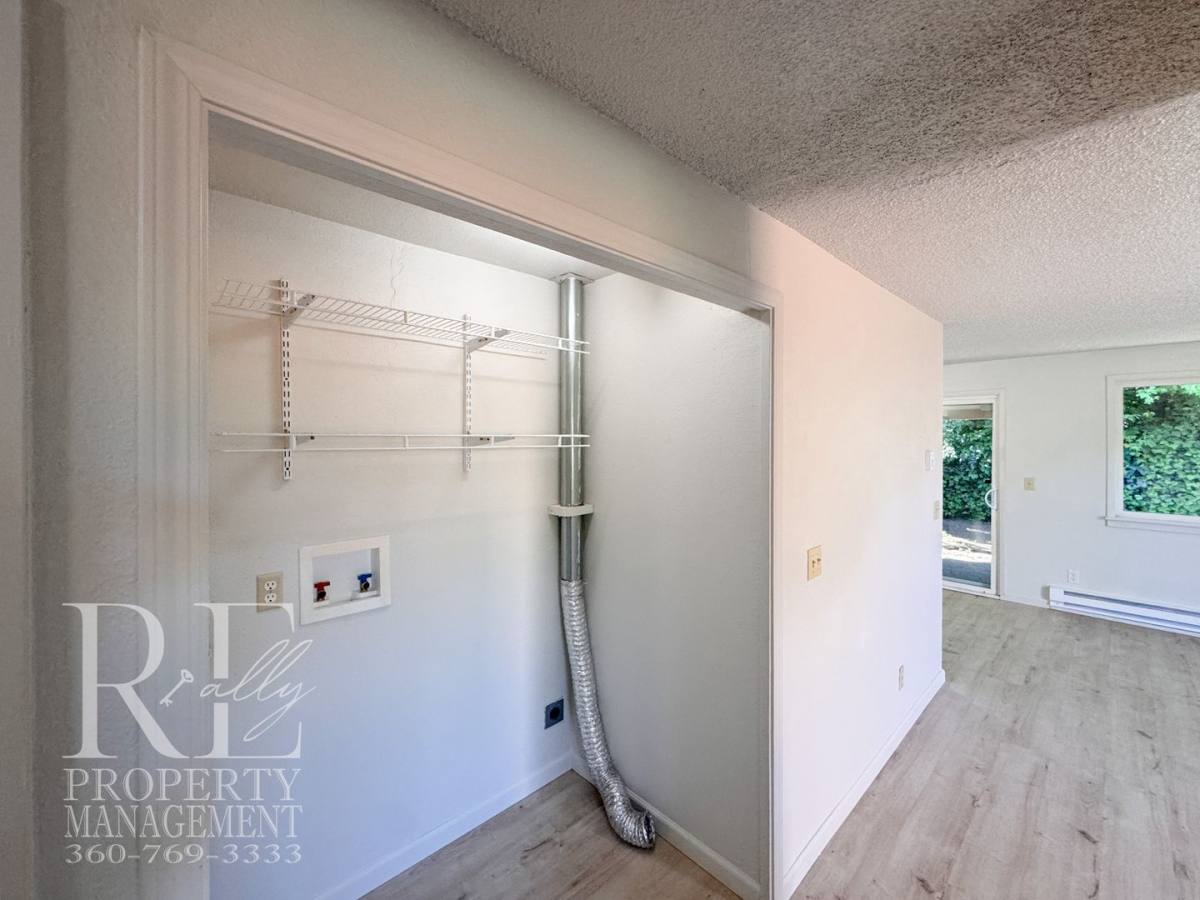 Townhouse for rent at 2733 Hefner Ave, Bremerton, WA 98310