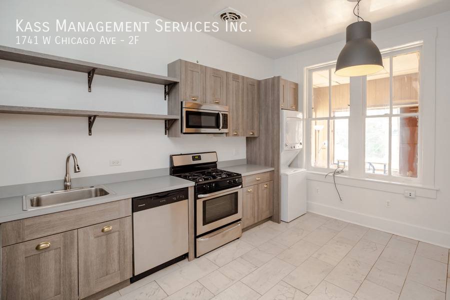 Apartment for rent at 1741 W Chicago Ave #2F, Chicago, IL 60622