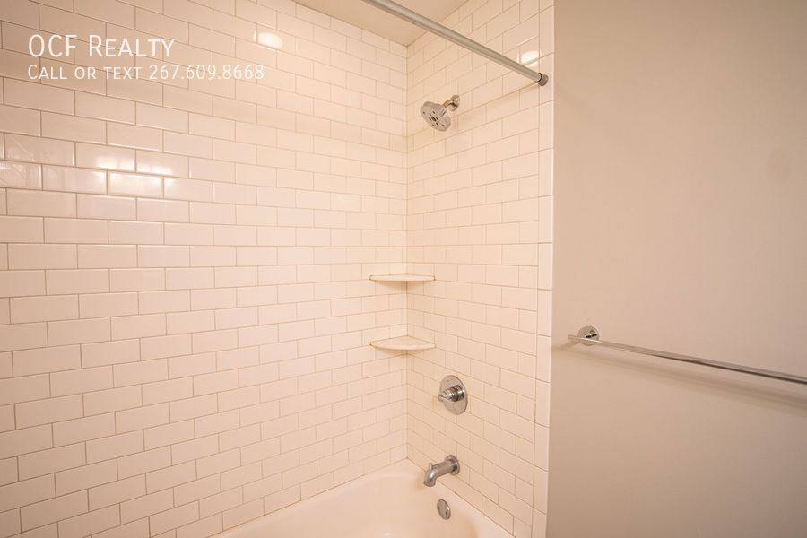 Apartment for rent at 1607 Catharine St #C, Philadelphia, PA 19146