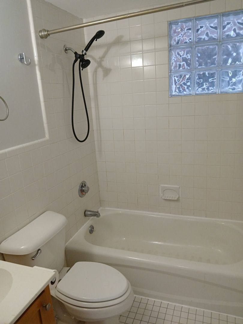 Apartment for rent at 1808 Cowart St, Chattanooga, TN 37408