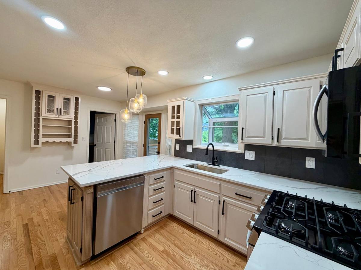 House for rent at 14776 S Alden St, Olathe, KS 66062
