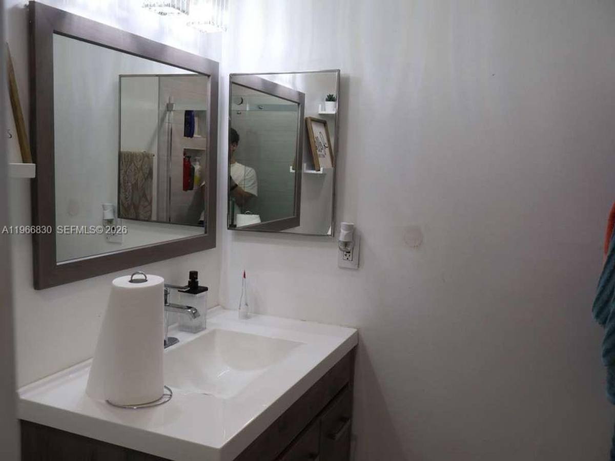 House for rent at 5505 SW 9th St, Pompano Beach, FL 33068