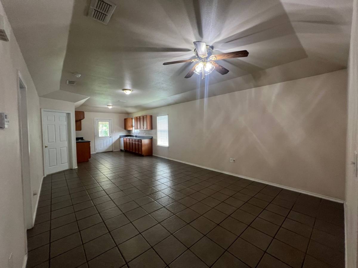 House for rent at 239-B Rosalie, New Braunfels, TX 78130