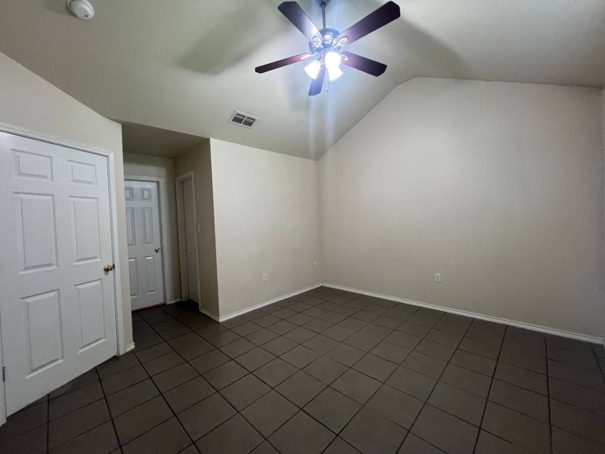 House for rent at 239-B Rosalie, New Braunfels, TX 78130