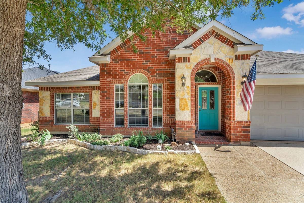 House for rent at 3917 Miramar Dr, Denton, TX 76210