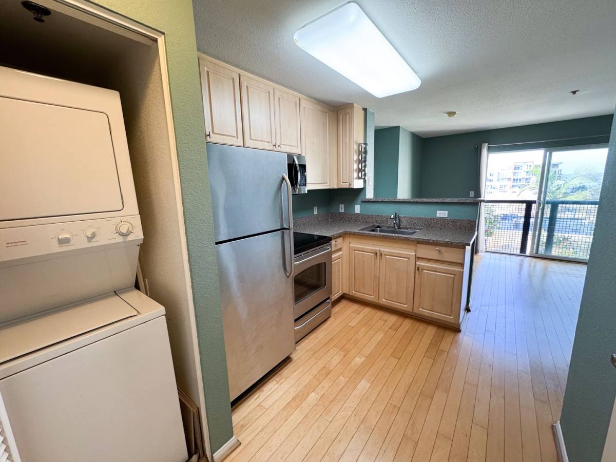 Apartment for rent at 1970 Columbia, San Diego, CA 92101