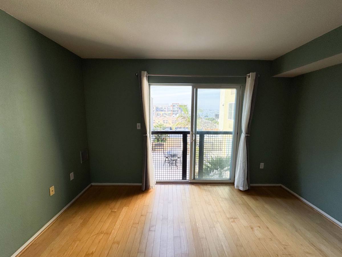 Apartment for rent at 1970 Columbia, San Diego, CA 92101