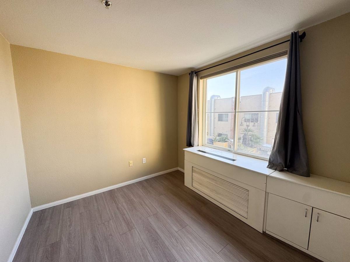 Apartment for rent at 1970 Columbia, San Diego, CA 92101