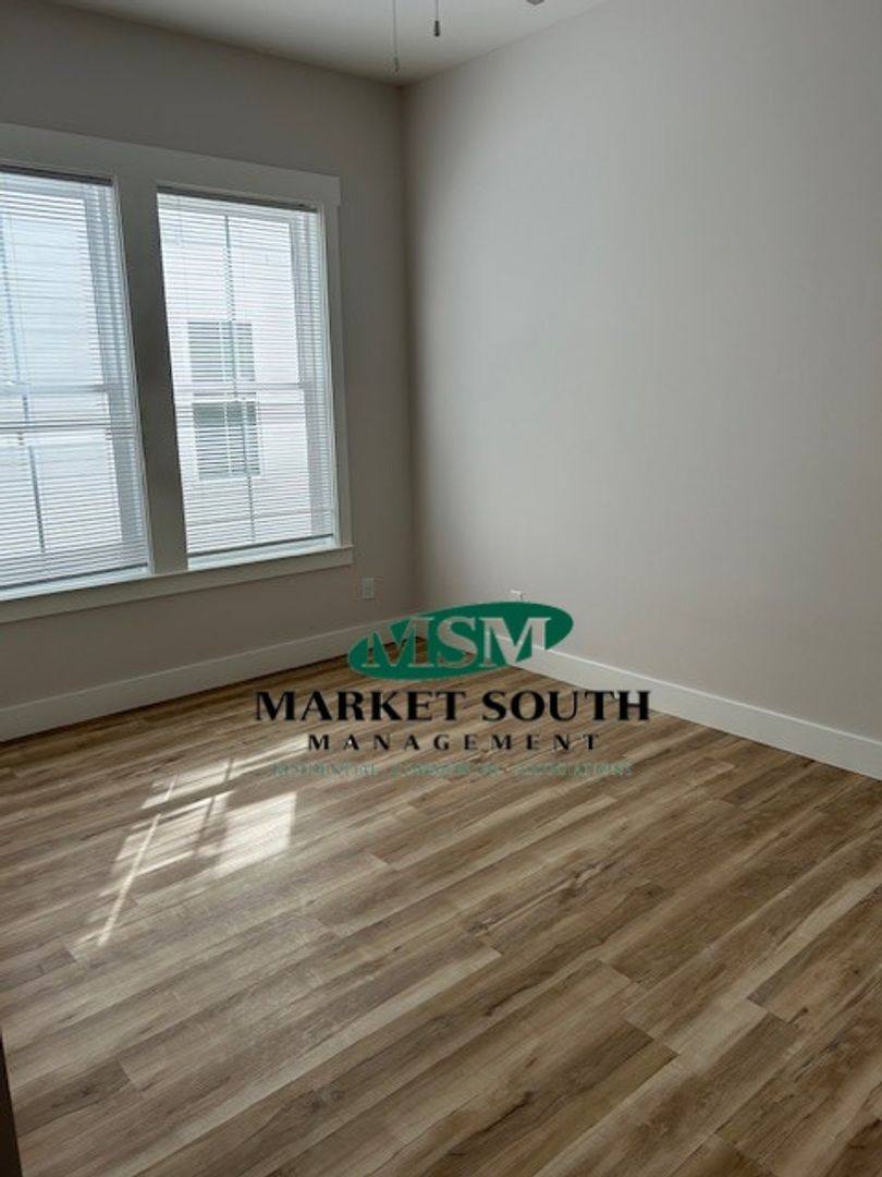 Apartment for rent at 710 E Bolton St, Savannah, GA 31401
