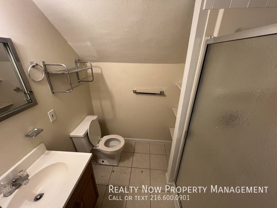 Apartment for rent at 1643 Hillcrest Rd #3, Cleveland, OH 44118