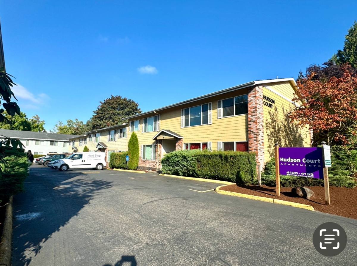 Apartment for rent at 4129 SE Cesar E Chavez Blvd, Portland, OR 97202