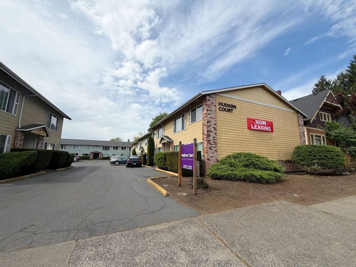 Apartment for rent at 4129 SE Cesar E Chavez Blvd, Portland, OR 97202