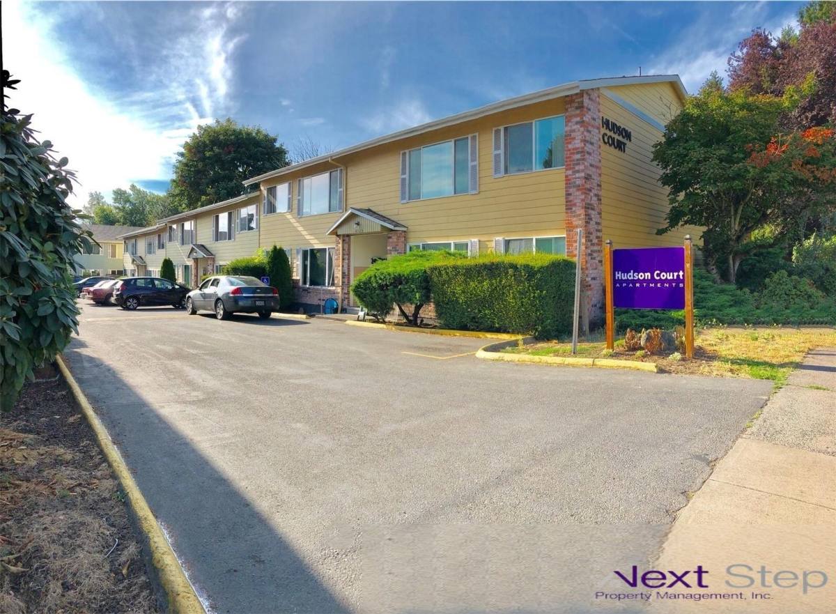 Apartment for rent at 4129 SE Cesar E Chavez Blvd, Portland, OR 97202