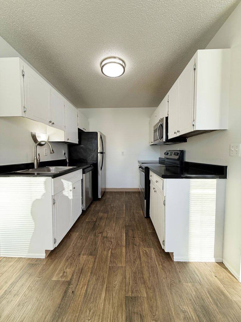 Apartment for rent at 4129 SE Cesar E Chavez Blvd, Portland, OR 97202
