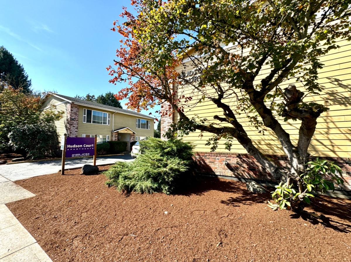 Apartment for rent at 4129 SE Cesar E Chavez Blvd, Portland, OR 97202