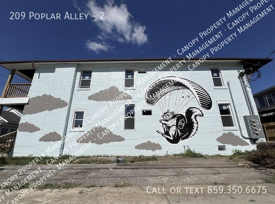 Apartment for rent at 209 Poplar Alley #2, Russell, KY 41169