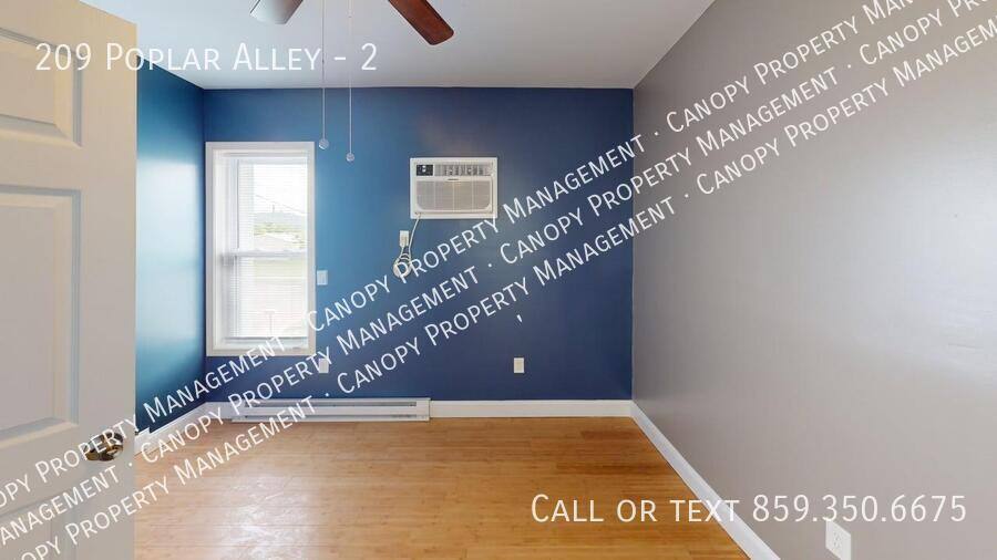 Apartment for rent at 209 Poplar Alley #2, Russell, KY 41169