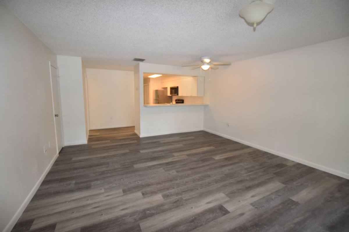 Townhouse for rent at 908 Sumter St, Leesburg, FL 34748