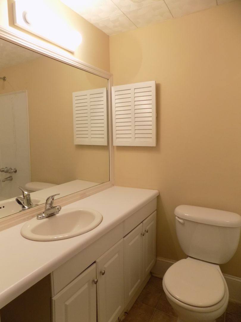 Apartment for rent at 806 Barnwell St, Columbia, SC 29201