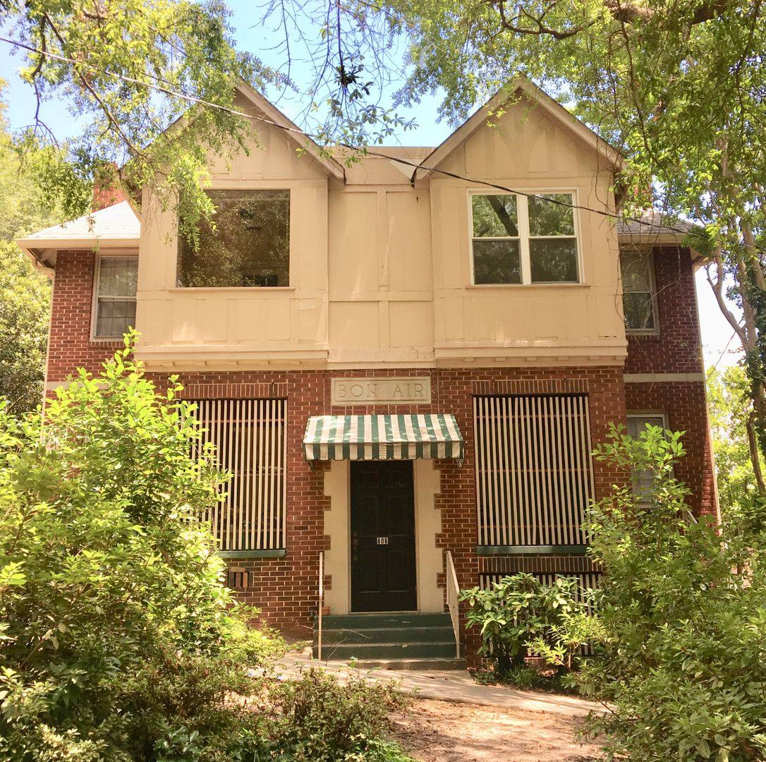 Apartment for rent at 806 Barnwell St, Columbia, SC 29201