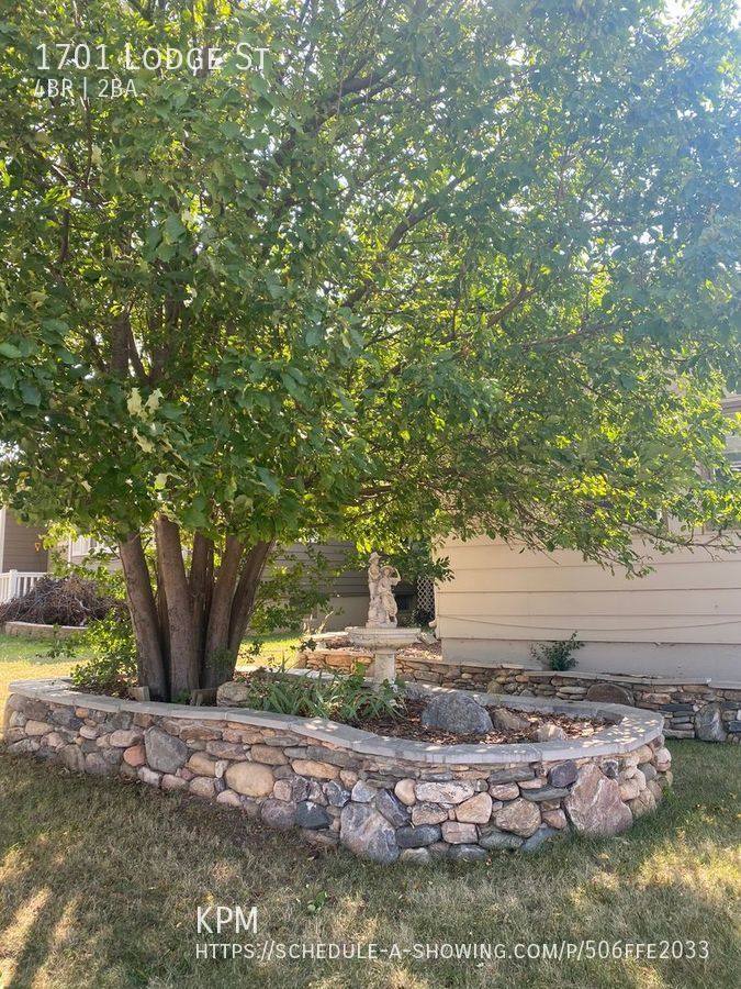 House for rent at 1701 Lodge St, Rapid City, SD 57702