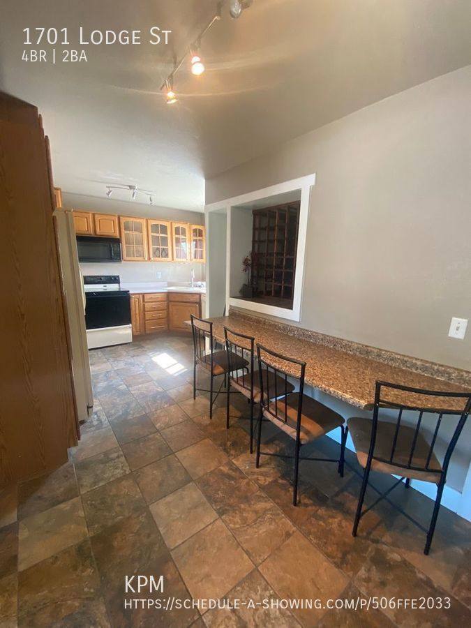 House for rent at 1701 Lodge St, Rapid City, SD 57702