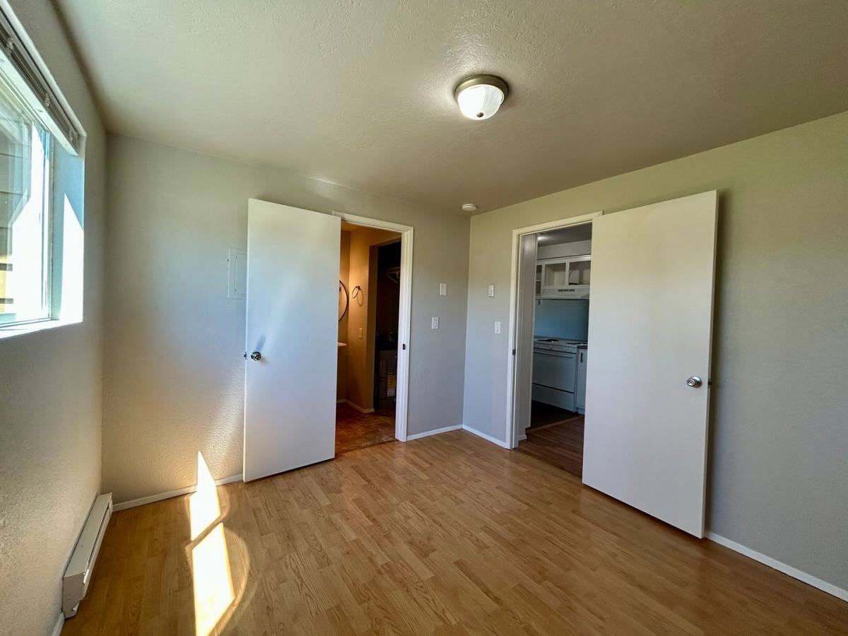 Apartment for rent at 1422 Chestnut St, Everett, WA 98201