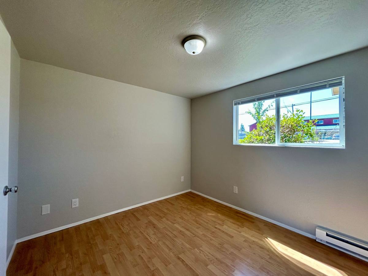 Apartment for rent at 1422 Chestnut St, Everett, WA 98201