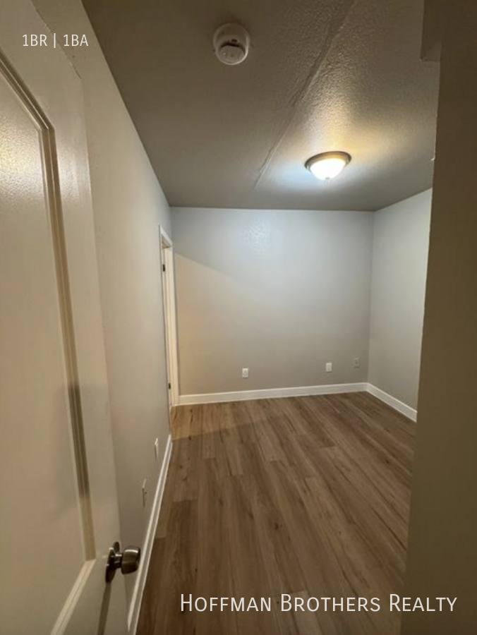 Apartment for rent at 928 W 83rd St #4, Los Angeles, CA 90044