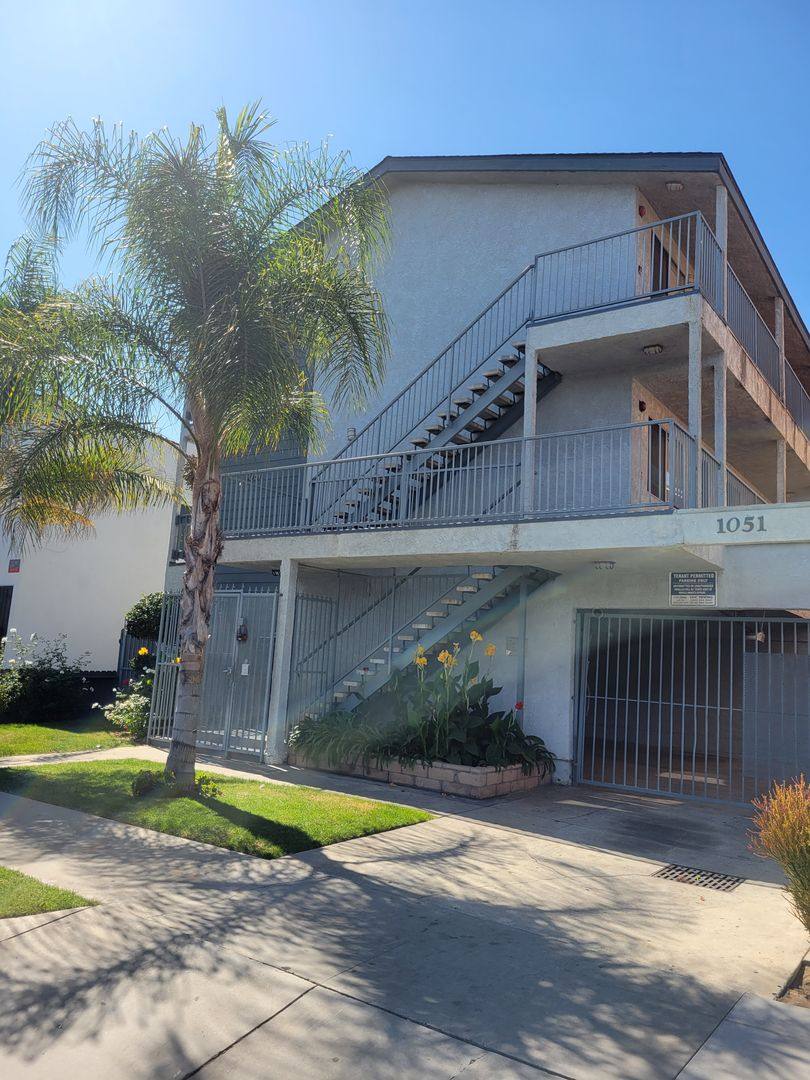Apartment for rent at 1051 Dawson Ave, Long Beach, CA 90804