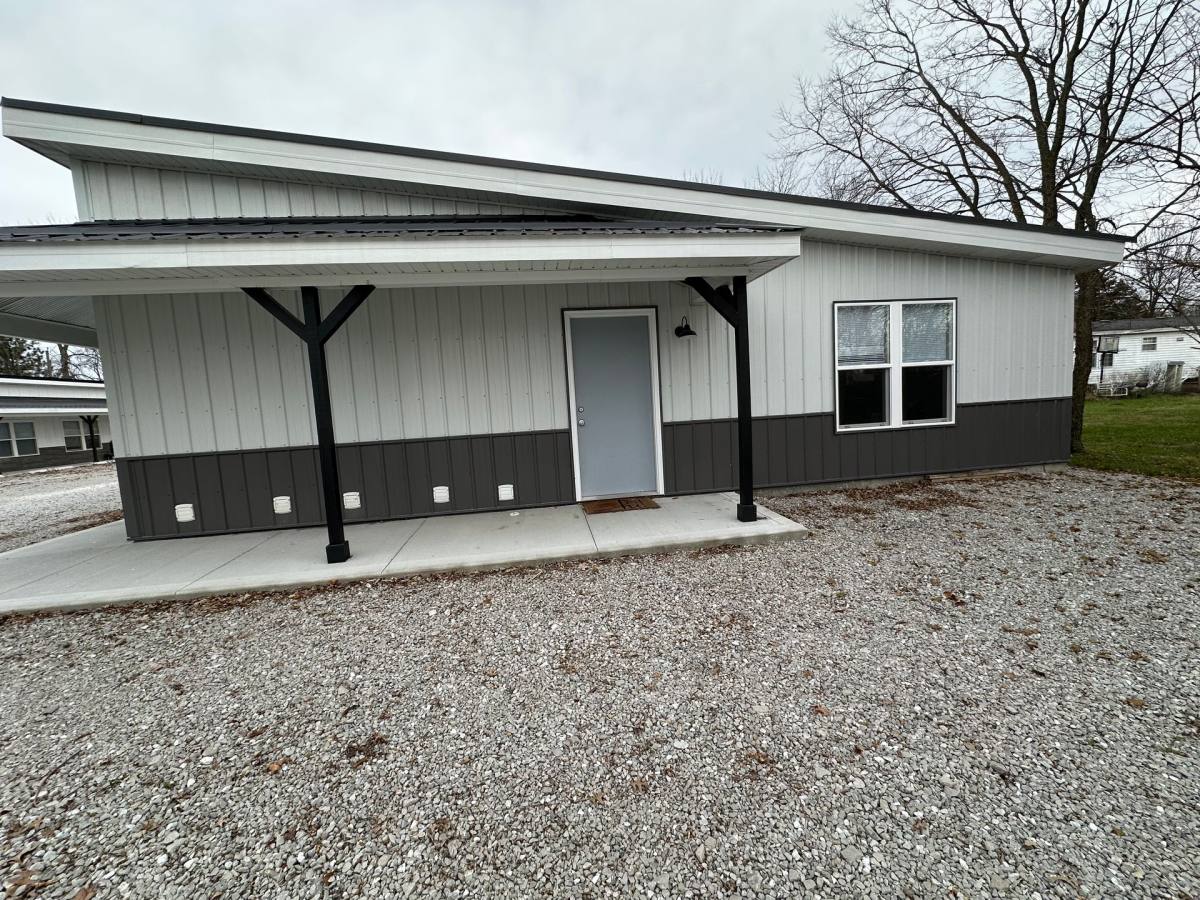 Apartment for rent at 201 S Illinois St, Green Ridge, MO 65332